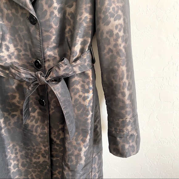 Ellen Tracy leopard printed belted trench coat, size Large - Picture 6 of 10